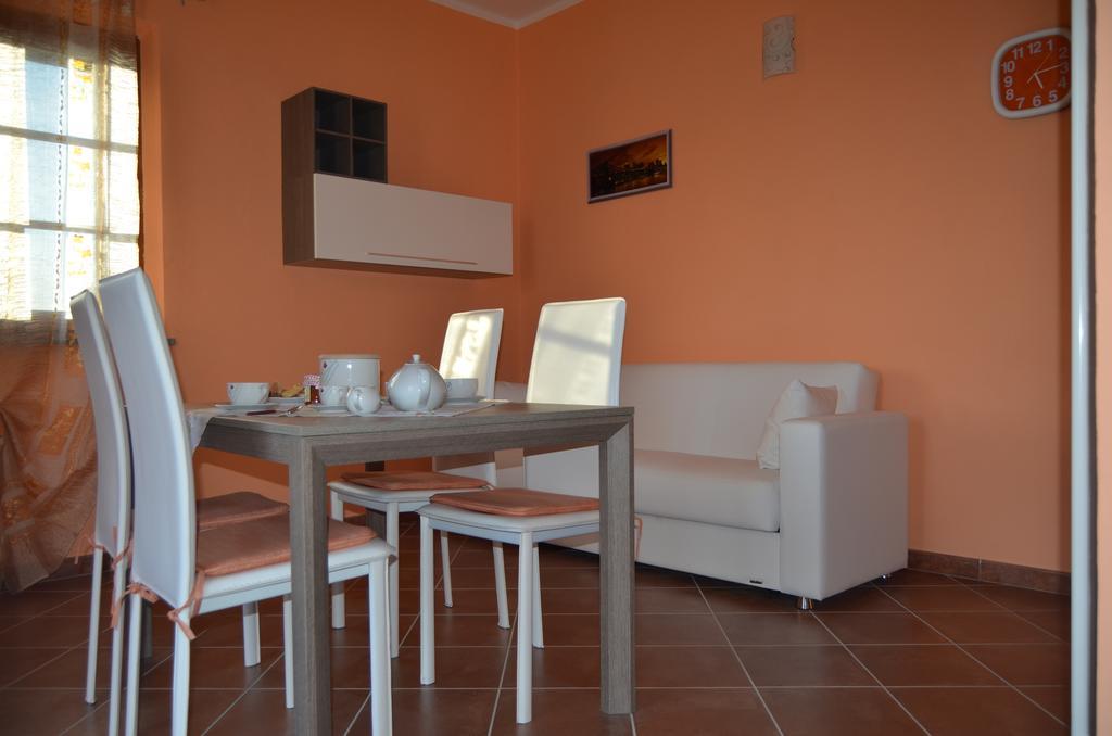 סנטה לוצ'ה Agriturismo L'Impero חדר תמונה